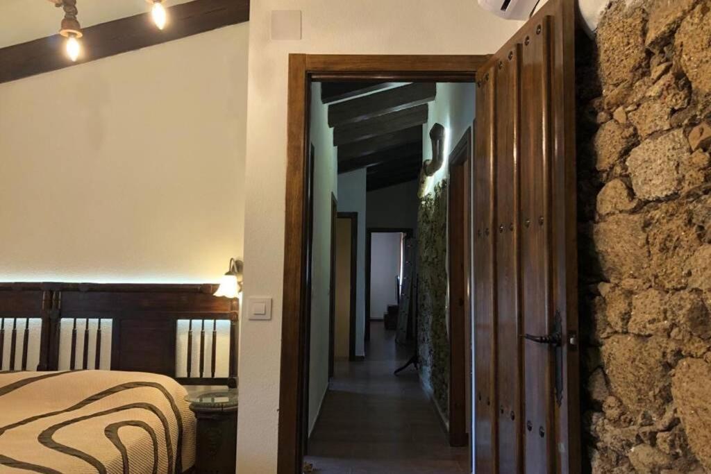Casa - Apartamento Rural La Tahona Del Abuelo Plasenzuela Ngoại thất bức ảnh
